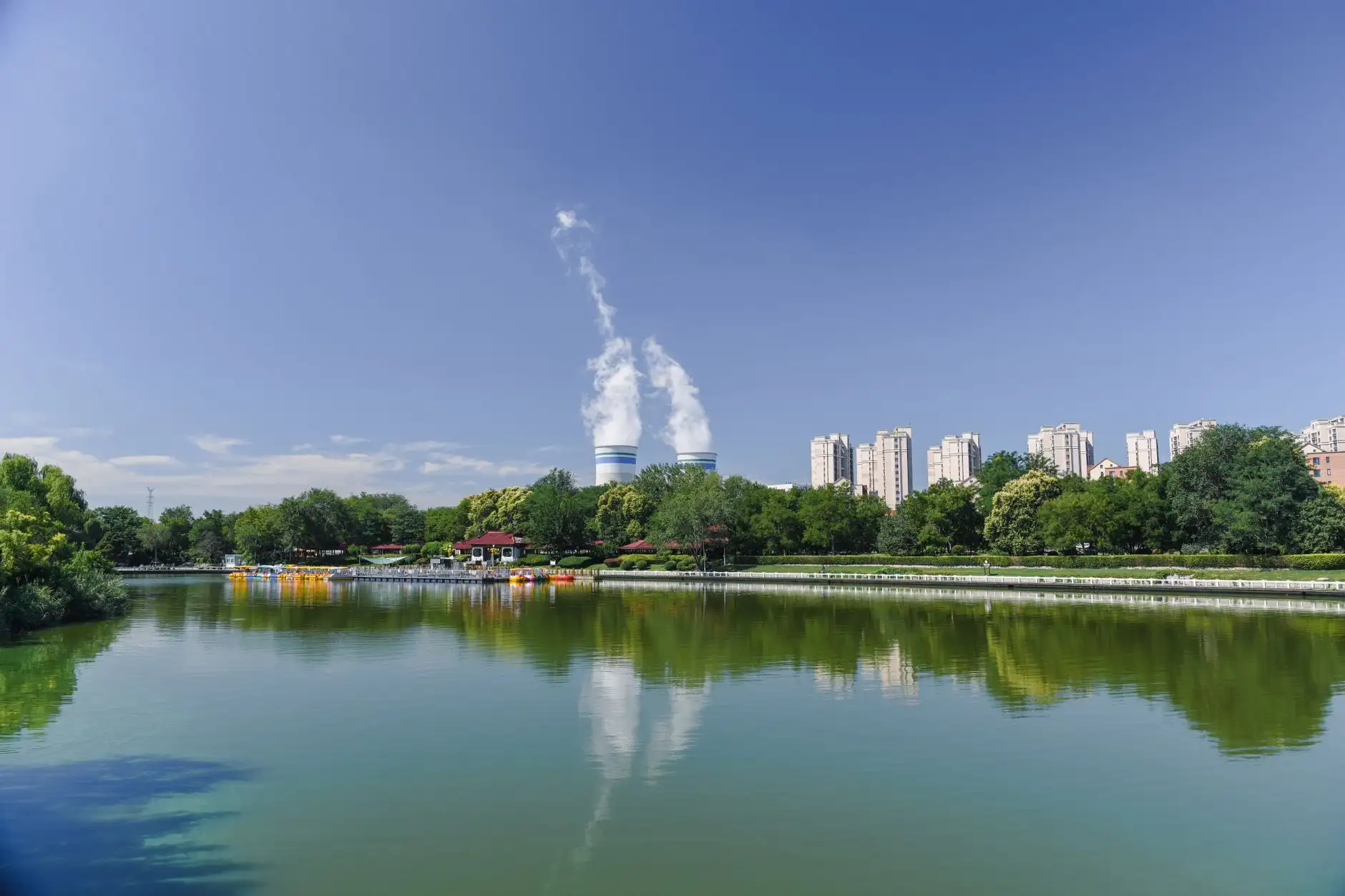 串口转换器与隔离器选型对比：提升系统抗干扰能力的关键
